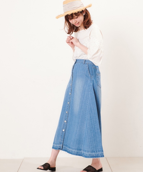 natural couture（ナチュラルクチュール）の「3Dフラワーレース使いトップス（Tシャツ/カットソー・レディース・イエロー/オフホワイト/ブラック・FREE）」の4枚目の写真