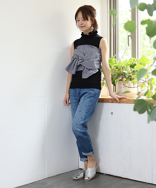 SESTO（セスト）の「やわらかエコレザーのバブーシュクロス編みメッシュスリッポンスリッパフラットサンダル/リラックスサンダル（サンダル・レディース・ブラック/キャメル/アイボリー/シルバー/イエロー/ダークブラウン・3L/L/LL/M/S）」の13枚目の写真