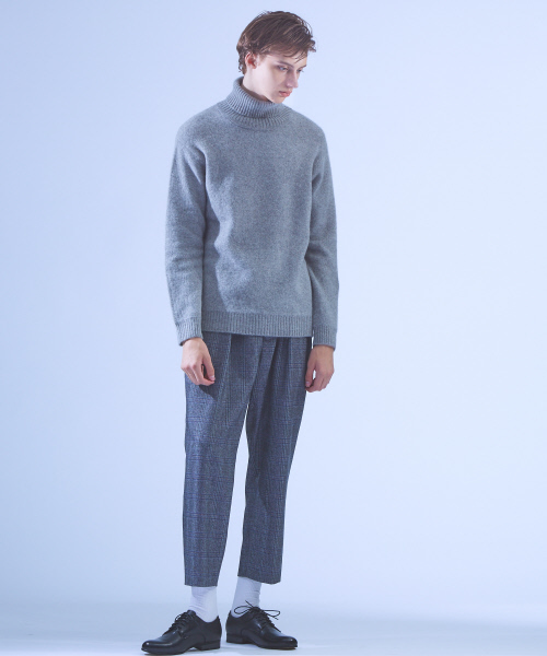 ABAHOUSE（アバハウス）の「YAK/RA/CA タートルネックニット（ニット/セーター・メンズ・グレー/カーキ/ダークオレンジ/ネイビー・44/46/48）」の19枚目の写真