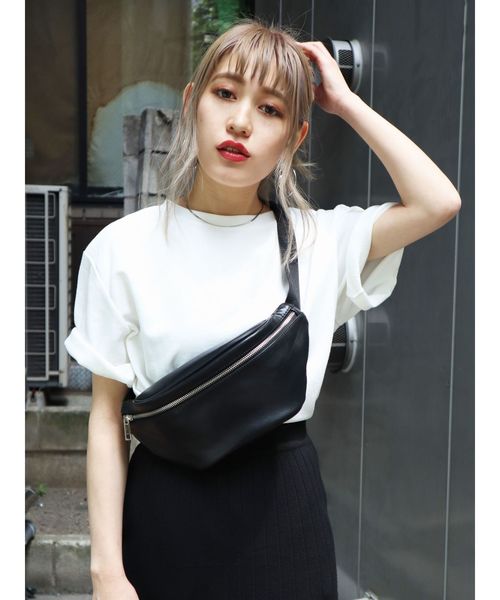 EMODA(エモダ)の「ソフトポーチサコッシュ(ボディバッグ/ウエストポーチ・レディース・ブラック/その他/その他1・FREE)」の7枚目の写真