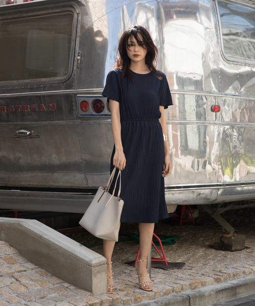 A/C DESIGN BY ALPHA CUBIC(エーシーデザインバイアルファキュービック)の「ウエストギャザーワンピース(ワンピース・レディース・イエロー/グリーン/ネイビー・M size/L size)」の12枚目の写真