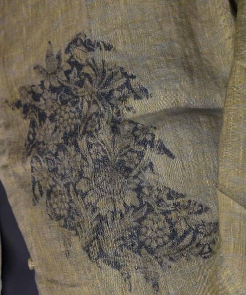 291295＝HOMME（ニーキューイチニーキューゴーオム）の「【LOST IN ALBION】製品染め プリントリネンシャツ（シャツ/ブラウス・メンズ・グリーン系その他/グリーン系その他2/ブルー系その他・46/48）」の10枚目の写真