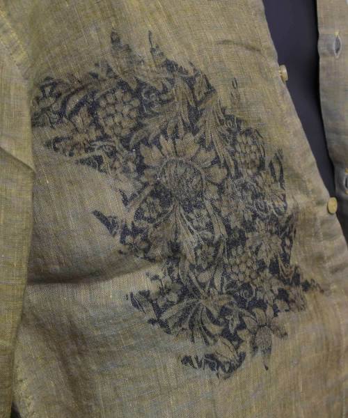 291295＝HOMME（ニーキューイチニーキューゴーオム）の「【LOST IN ALBION】製品染め プリントリネンシャツ（シャツ/ブラウス・メンズ・グリーン系その他/グリーン系その他2/ブルー系その他・46/48）」の8枚目の写真