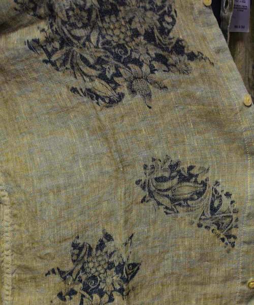 291295＝HOMME（ニーキューイチニーキューゴーオム）の「【LOST IN ALBION】製品染め プリントリネンシャツ（シャツ/ブラウス・メンズ・グリーン系その他/グリーン系その他2/ブルー系その他・46/48）」の7枚目の写真