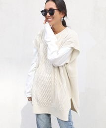 coca（coca） | サイドスリット入りケーブル編みニットベスト(ベスト)