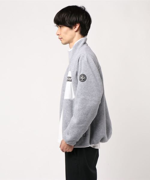 SY32 by SWEET YEARS(エスワイサーティトゥバイスィートイヤーズ)の「【73】【SY32 by SWEET YEARS】【Safari 12月号掲載】OLARTEC REVERSIBLE Blouson(ブルゾン・メンズ・ブラック/グレー・SMALL/MEDIUM/LARGE/X-LARGE)」の3枚目の写真