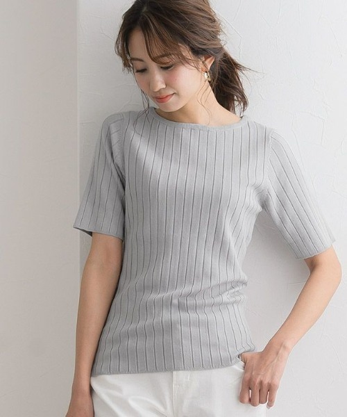 Pierrot（ピエロ）の「●ネックが選べるシルクタッチ半袖リブニット（ニット/セーター・レディース・オフホワイト/ホワイト系その他/ブラック/ブラック系その他/グレー/アッシュグレー/グレー系その他/グレー系その他2/モカ/ブラウン系その他/ライトベージュ/ベージュ系その他/ネイビー/ブルー系その他/ブルー系その他2/ブルーグリーン/ラベンダー/パープル系その他/キャメル/グリーン/ブラウン系その他2/グリーン系その他/スモークピンク/ピンク系その他/グリーン系/グリーン系1/ブラウン系その他3/オレンジ系その他/ブラウン系その他4/オレンジ・M/L）」の7枚目の写真