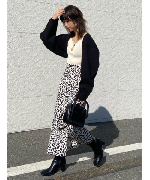 SLY（スライ）の「CROP MG CD ミドルゲージ カーディガン（カーディガン/ボレロ・レディース・ベージュ/ブラック・FREE）」の21枚目の写真