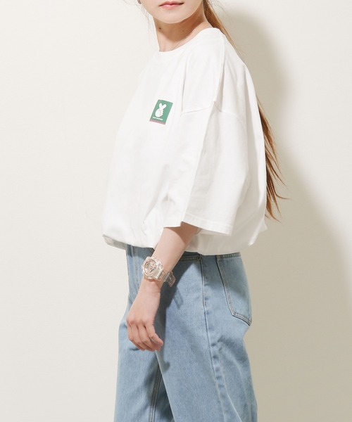 ZIP FIVE(ジップファイブ)の「【ZIP FIVE】【WEB限定】古着風ビッグシルエットパロディワンポイントTシャツ(Tシャツ/カットソー・レディース・ホワイト/ブラック/グレー・MEDIUM/LARGE)」の2枚目の写真