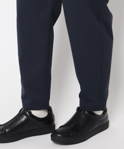 THE SHOP TK (ザ ショップ ティーケー )の「◆【Begin5月号掲載】【強吸水速乾】ワンタックワイドテーパードイージーパンツ(スーツパンツ・メンズ・ブラック/ベージュ/ネイビー・01/02/03/04)」の8枚目の写真