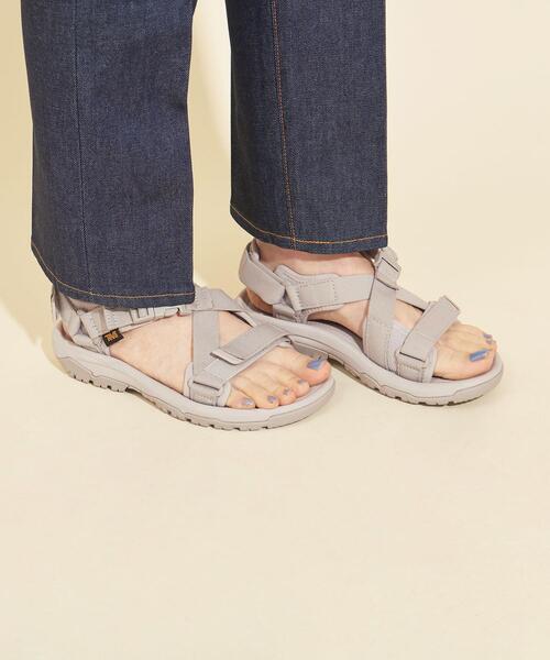 Teva（テバ）の「＜TEVA（テバ）＞HURRICANE VERGE ハリケーンバージ/サンダル ◆（サンダル・レディース・ライトグレー/ブラック・6/8/5/7）」の6枚目の写真