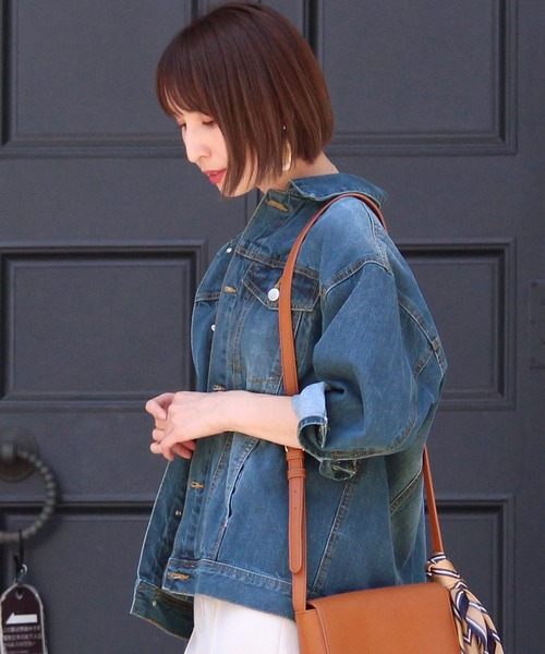 ElegChic（エレグシック）の「ビッグシルエットデニムジャケット（デニムジャケット・レディース・ブルー/ネイビー・M/L）」の3枚目の写真