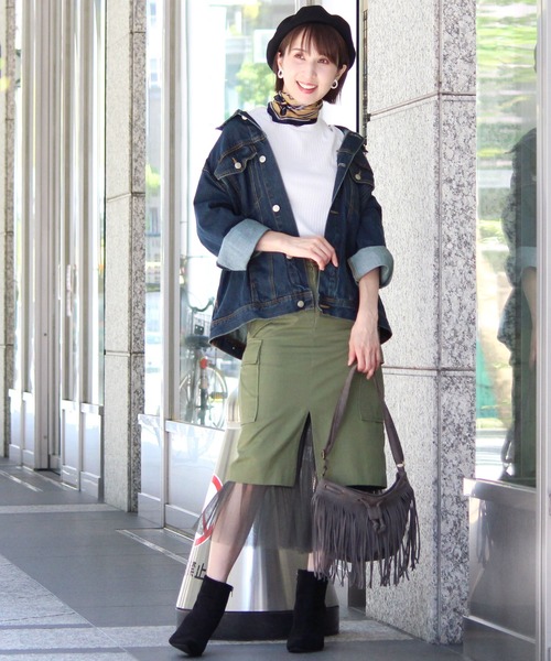 ElegChic（エレグシック）の「ビッグシルエットデニムジャケット（デニムジャケット・レディース・ブルー/ネイビー・M/L）」の13枚目の写真