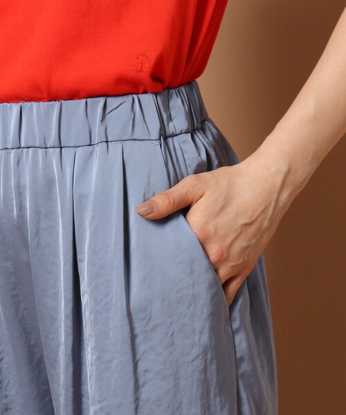 DRESSTERIOR（ドレステリア）の「◆【WEB限定】サテンギャザーパンツ（その他パンツ・レディース・ライトグリーン/ベージュ/ライトブルー・36/38）」の6枚目の写真