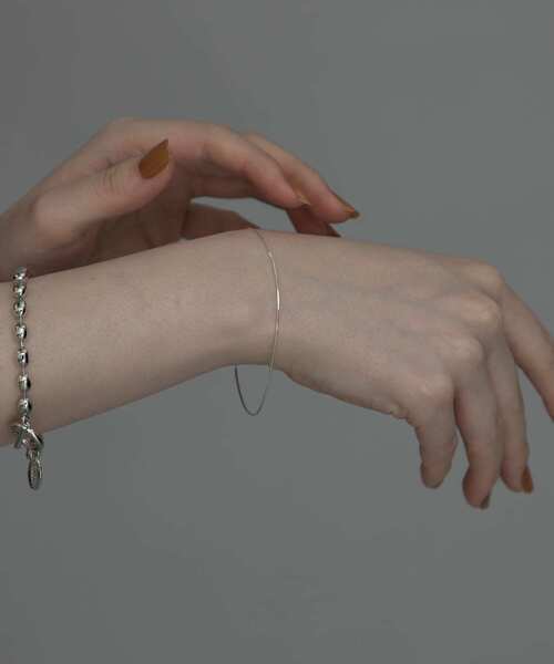 SMELLY（スメリー）の「silver925スネークチェーンブレスレット（ブレスレット・レディース・シルバー/ゴールド・-）」の3枚目の写真