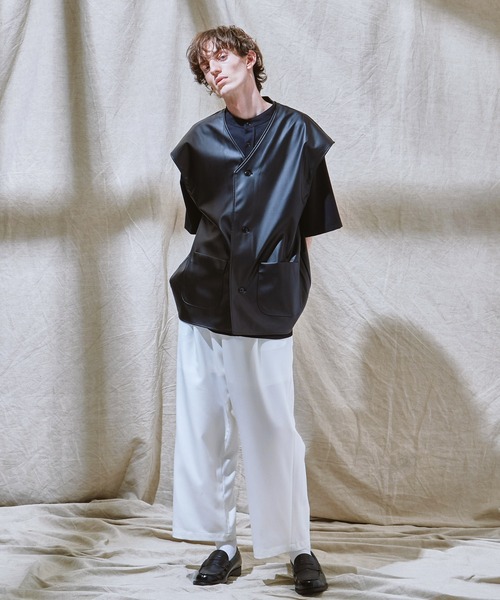 EMMA CLOTHES（エマクローズ）の「シンセティックレザー オーバーサイズ ジレベスト EMMA CLOTHES（ベスト・メンズ・ブラック・FREE）」の5枚目の写真