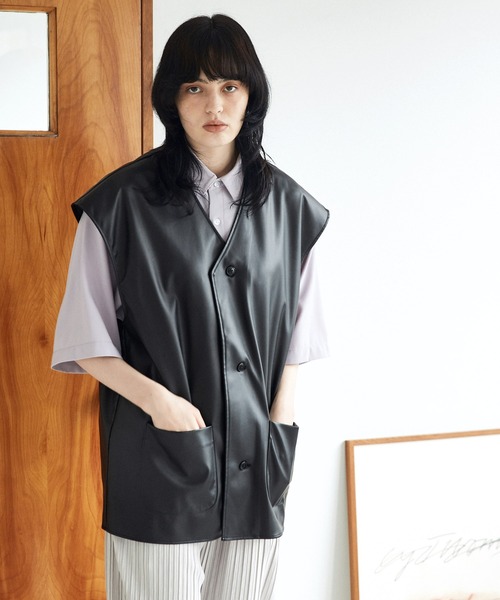 EMMA CLOTHES（エマクローズ）の「シンセティックレザー オーバーサイズ ジレベスト EMMA CLOTHES（ベスト・メンズ・ブラック・FREE）」の21枚目の写真