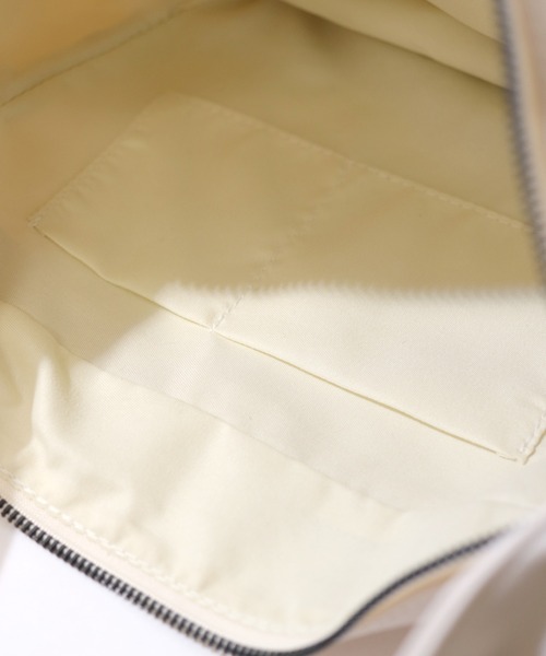 florist（フローリスト）の「ワイドストラップかまぼこショルダーバッグ（ショルダーバッグ・レディース・ホワイト/ブラック・FREE）」の10枚目の写真