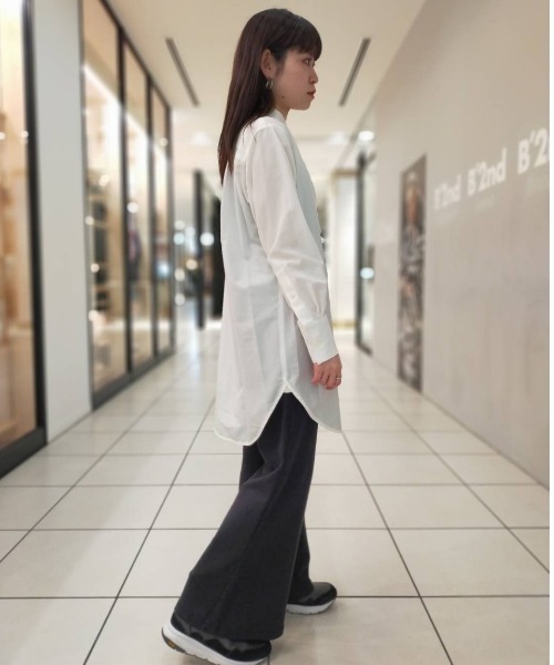 IJIIT&Co.(イジットアンドコー)の「IJIIT&Co. (イジットアンドコー) バンドカラーシャツ/ 5211B40006(シャツ/ブラウス・レディース・ホワイト・FREE)」の7枚目の写真