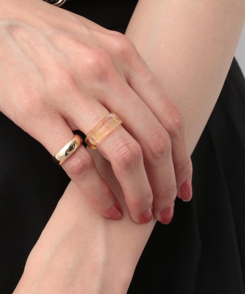 GLOBAL WORK（グローバルワーク）の「グラス2Pリング【一部店舗限定】/948719（リング・レディース・ライトグリーン/ライトベージュ/パープル系その他2・FREE）」の2枚目の写真