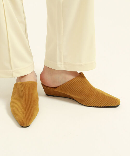 Ray BEAMS（レイビームス）の「Ray BEAMS / コーデュロイ ミュール（その他シューズ・レディース・パープル/イエロー系その他4・23.5cm/24.5cm/24.0cm/25.0cm/23.0cm）」の2枚目の写真