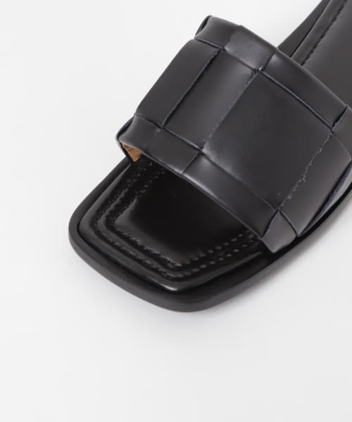 MAISON EUREKA（メゾンエウレカ）の「MAISON EUREKA　RANDOM MESH SANDAL（サンダル・レディース・ブラック・38/39/36/37）」の7枚目の写真