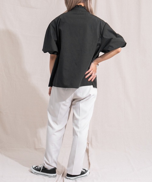 kutir（クティール）の「フリルネックブラウス（シャツ/ブラウス・レディース・ホワイト/ブラック・FREE）」の4枚目の写真