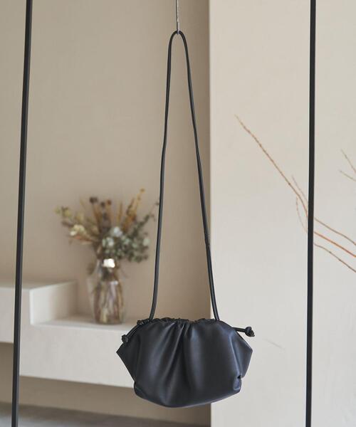 coen(コーエン)の「ガマグチギャザーショルダーバッグ(ショルダーバッグ・レディース・オフホワイト/ブラウン/ブラック・FREE)」の9枚目の写真