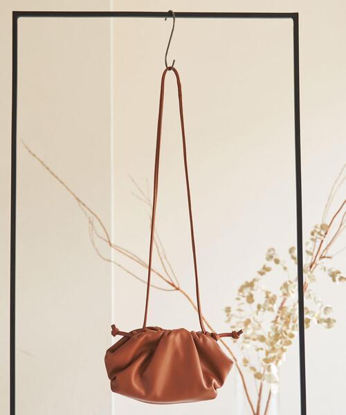 coen(コーエン)の「ガマグチギャザーショルダーバッグ(ショルダーバッグ・レディース・オフホワイト/ブラウン/ブラック・FREE)」の12枚目の写真