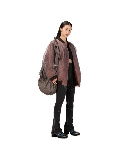 MSCHF(ミスチーフ)の「PROJECT MAGO_ORCHID FLARED LEGGINGS(その他パンツ・レディース・チャコール・S/M)」の3枚目の写真