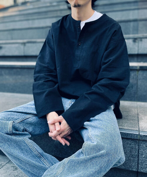 GLOSTER（グロスター）の「【GLOSTER/グロスター】ミリタリースリーピングシャツ ロングスリーブ（Tシャツ/カットソー・メンズ・ブラック/オフホワイト/グレー系その他/オリーブ/ブルー系その他・MEDIUM/LARGE）」の3枚目の写真