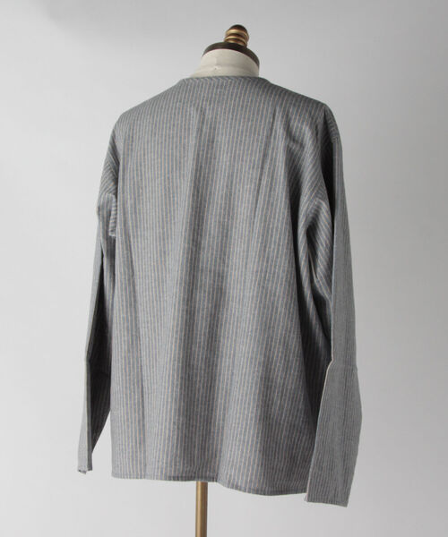 GLOSTER（グロスター）の「【GLOSTER/グロスター】ミリタリースリーピングシャツ ロングスリーブ（Tシャツ/カットソー・メンズ・ブラック/オフホワイト/グレー系その他/オリーブ/ブルー系その他・MEDIUM/LARGE）」の10枚目の写真