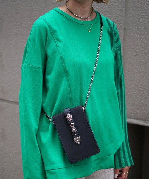 DROIT BELLO(ドロイトベロ)の「DROIT BELLO(ドロイトベロ)別注メタルスタッズ付きバック(ショルダーバッグ・レディース・アイボリー/ブラック・FREE)」の2枚目の写真