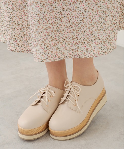 OLIVE des OLIVE（オリーブデオリーブ）の「ダブルソールレースアップシューズ（その他シューズ・レディース・ブラック/ベージュ/オフホワイト・SMALL/MEDIUM/LARGE）」の7枚目の写真