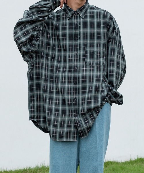 kutir(クティール)の「チェックルーズビッグシャツ(シャツ/ブラウス・メンズ・グリーン/ブルー/ブラック・MEDIUM/LARGE)」の2枚目の写真