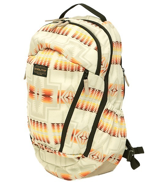 PENDLETON(ペンドルトン)の「【PENDLETON】フランネルプリントフルオープンリュック(バックパック/リュック・レディース・ブラック/オフホワイト・FREE)」の9枚目の写真
