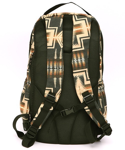PENDLETON(ペンドルトン)の「【PENDLETON】フランネルプリントフルオープンリュック(バックパック/リュック・レディース・ブラック/オフホワイト・FREE)」の14枚目の写真