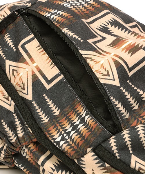 PENDLETON(ペンドルトン)の「【PENDLETON】フランネルプリントフルオープンリュック(バックパック/リュック・レディース・ブラック/オフホワイト・FREE)」の21枚目の写真