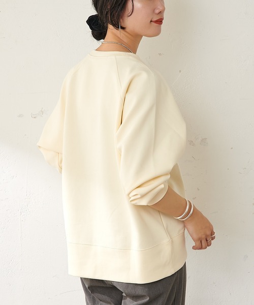 SHENERY(シーナリー)の「ダンボールスウェットプルオーバー(スウェット・レディース・ネイビー/オレンジ/アイボリー・FREE)」の14枚目の写真