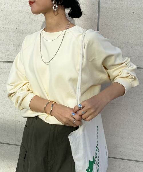 SHENERY(シーナリー)の「ダンボールスウェットプルオーバー(スウェット・レディース・ネイビー/オレンジ/アイボリー・FREE)」の5枚目の写真