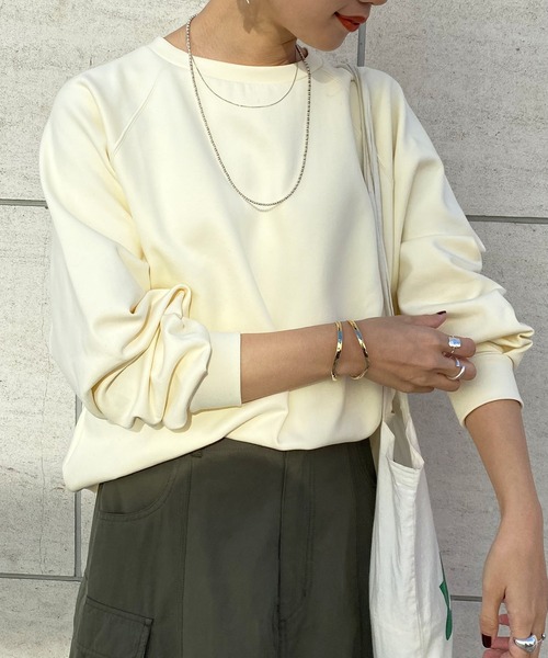 SHENERY(シーナリー)の「ダンボールスウェットプルオーバー(スウェット・レディース・ネイビー/オレンジ/アイボリー・FREE)」の6枚目の写真