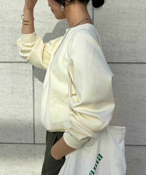 SHENERY(シーナリー)の「ダンボールスウェットプルオーバー(スウェット・レディース・ネイビー/オレンジ/アイボリー・FREE)」の8枚目の写真