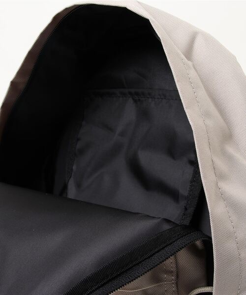 Arnold Palmer（アーノルドパーマー）の「Arnold Palmer ワンポイント無地キッズデイパック（バックパック/リュック・キッズ・ベージュ/ライトグリーン/ワインレッド/ブラック/ライトパープル/ネイビー・FREE）」の12枚目の写真