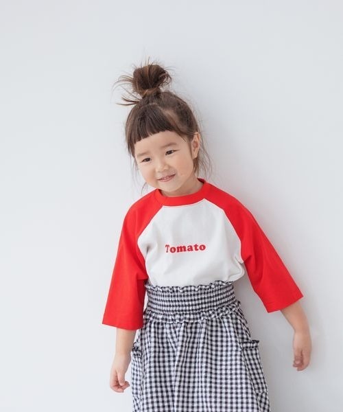 LOWRYS FARM（ローリーズファーム）の「ラグランプリントＴシャツ　265633（Tシャツ/カットソー・キッズ・ブラック/レッド/ブルー・110cm/120cm/130cm/140cm/150cm）」の3枚目の写真