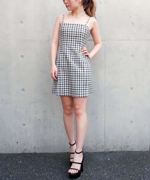 SPIRALGIRL（スパイラルガール）の「チェック柄キャミワンピース（ワンピース・レディース・ブラック系/イエロー系・FREE）」の22枚目の写真