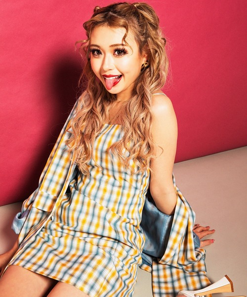 SPIRALGIRL（スパイラルガール）の「チェック柄キャミワンピース（ワンピース・レディース・ブラック系/イエロー系・FREE）」の19枚目の写真