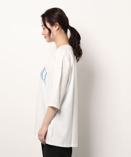 coca（coca）（コカ）の「大人ニュアンスカレッジTEE（Tシャツ/カットソー・レディース・ホワイト/ブルー・ONE SIZE）」の3枚目の写真