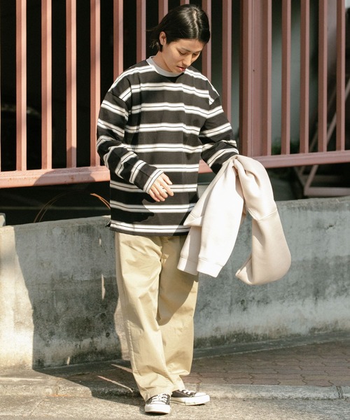 ITEMS URBANRESEARCH（アイテムズ アーバンリサーチ）の「コットンボーダー 長袖リブカットソー（Tシャツ/カットソー・メンズ・オフホワイト/グレー/ブラック・MEDIUM/LARGE）」の17枚目の写真