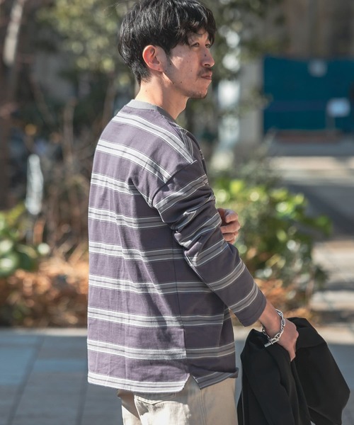 ITEMS URBANRESEARCH（アイテムズ アーバンリサーチ）の「コットンボーダー 長袖リブカットソー（Tシャツ/カットソー・メンズ・オフホワイト/グレー/ブラック・MEDIUM/LARGE）」の21枚目の写真