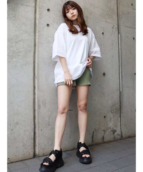 MURUA(ムルーア)の「MARTINZINE Tシャツ(Tシャツ/カットソー・レディース・ホワイト/ダークグレー・FREE)」の3枚目の写真